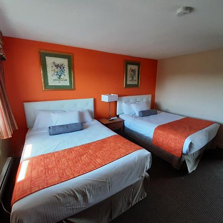 Howard Johnson By Wyndham Woodstock Nb Exterior foto