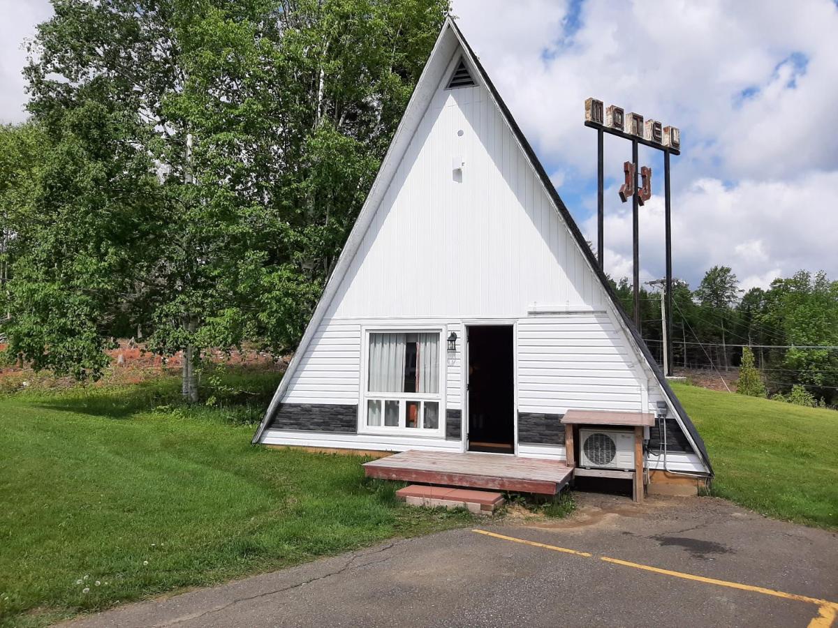 Howard Johnson By Wyndham Woodstock Nb Exterior foto